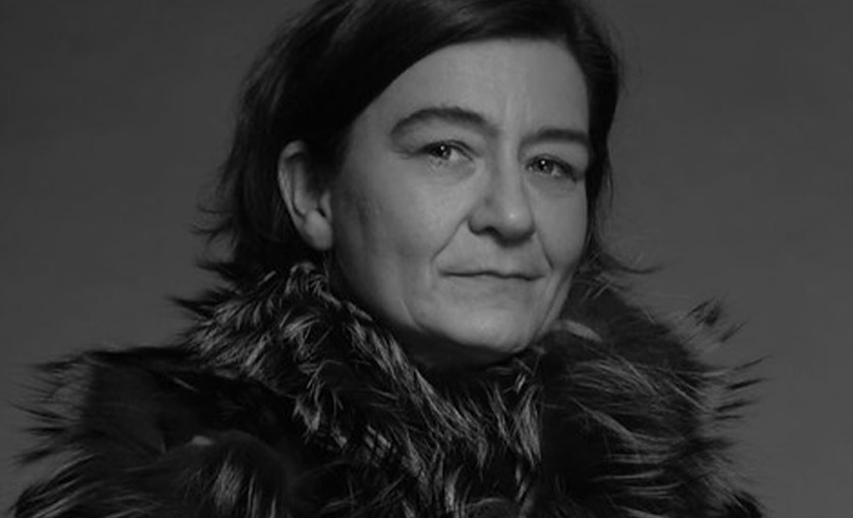 Dorothea Mink, historienne et chercheuse spécialisée en haute couture, experte des techniques et archives de mode