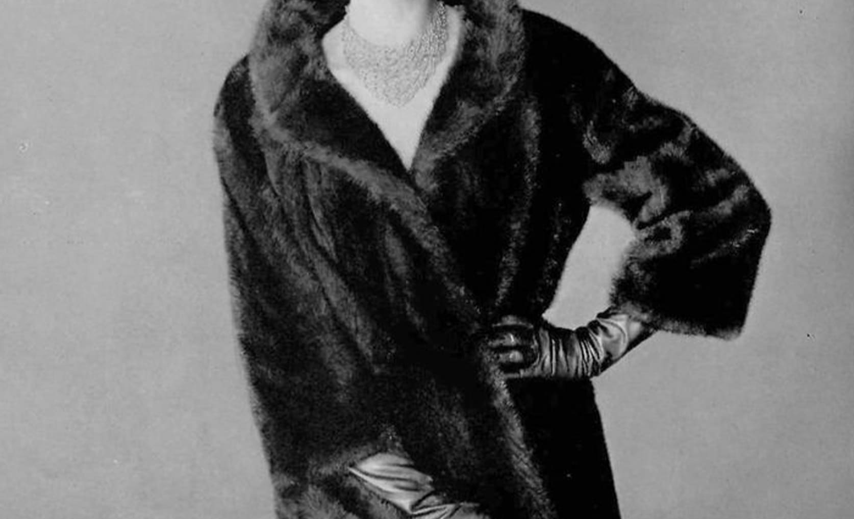 Dorothea Mink, historienne et chercheuse spécialisée en haute couture, experte des techniques et archives de mode