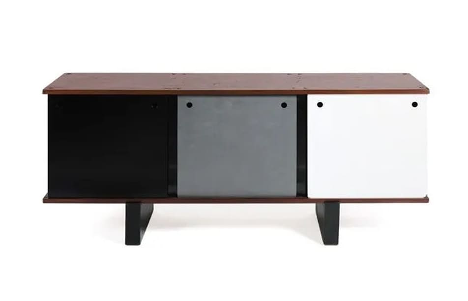 Meuble authentique de Jean Prouvé, détails de fabrication en tôle pliée, bois et structure métallique