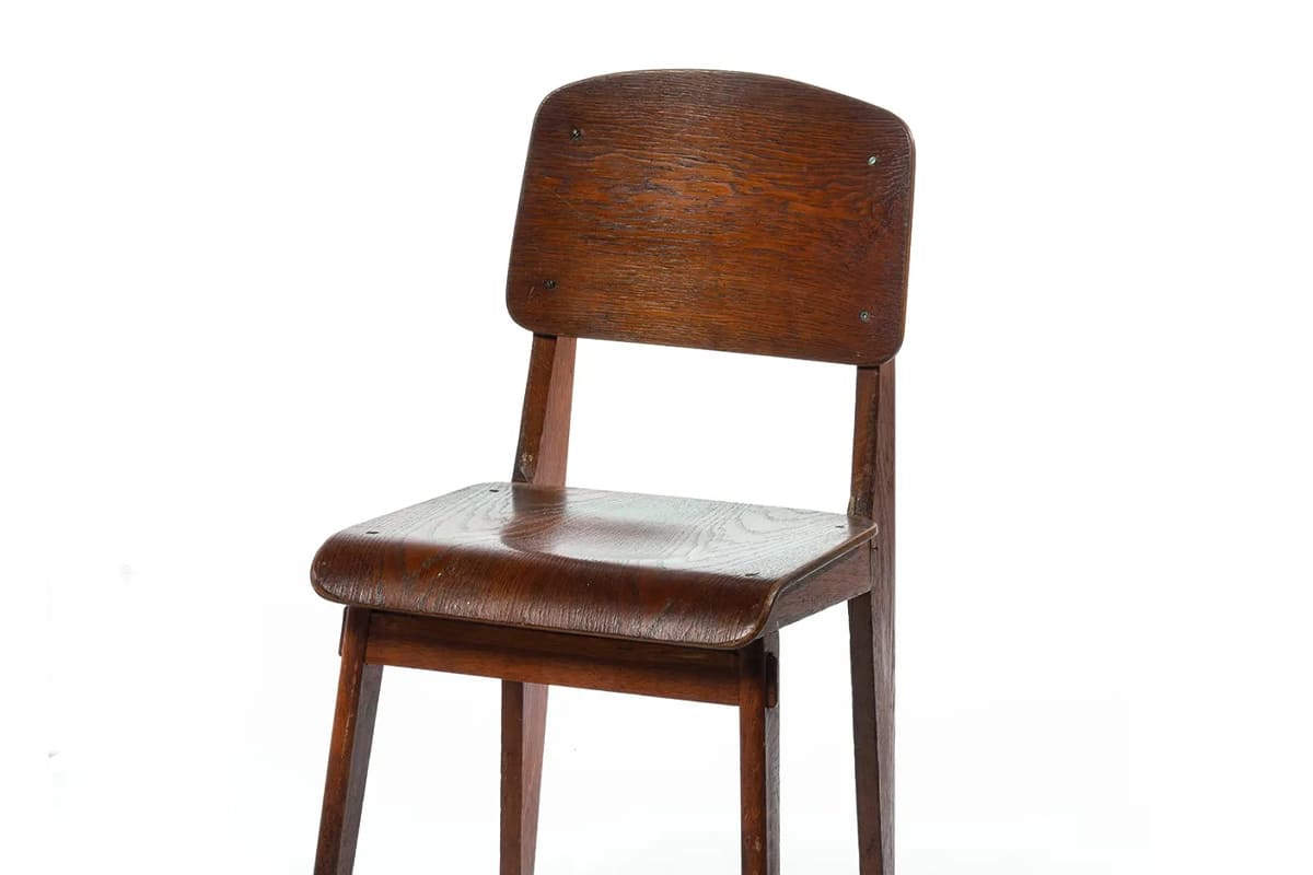 Chaise Standard « Tout Bois » de Jean Prouvé, structure en chêne ou hêtre massif, dossier et assise en contreplaqué, design français des années 1940
